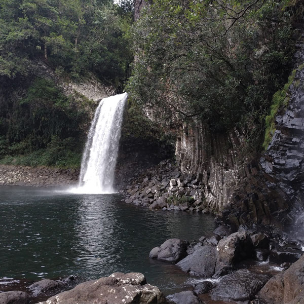 Formation drone sous le soleil de la Réunion