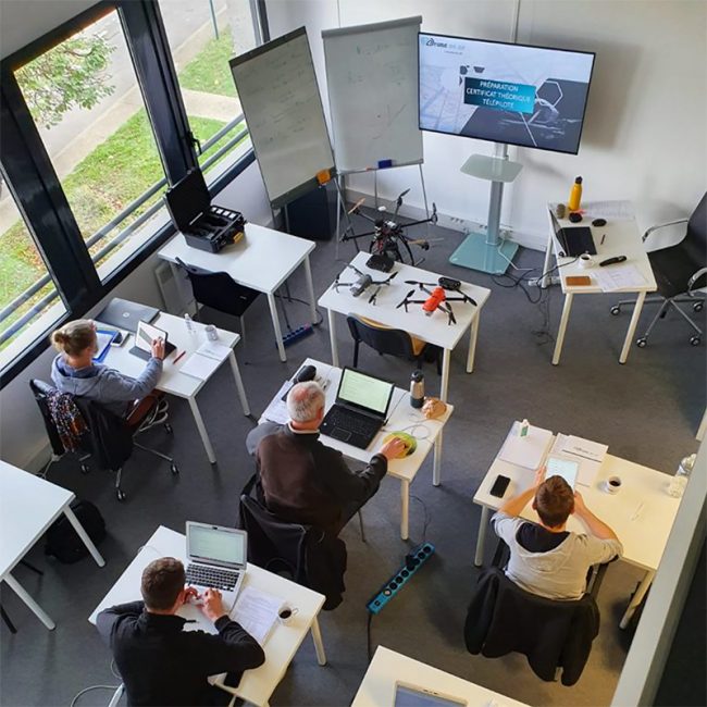 DRONE-ON-AIR-FORMATION